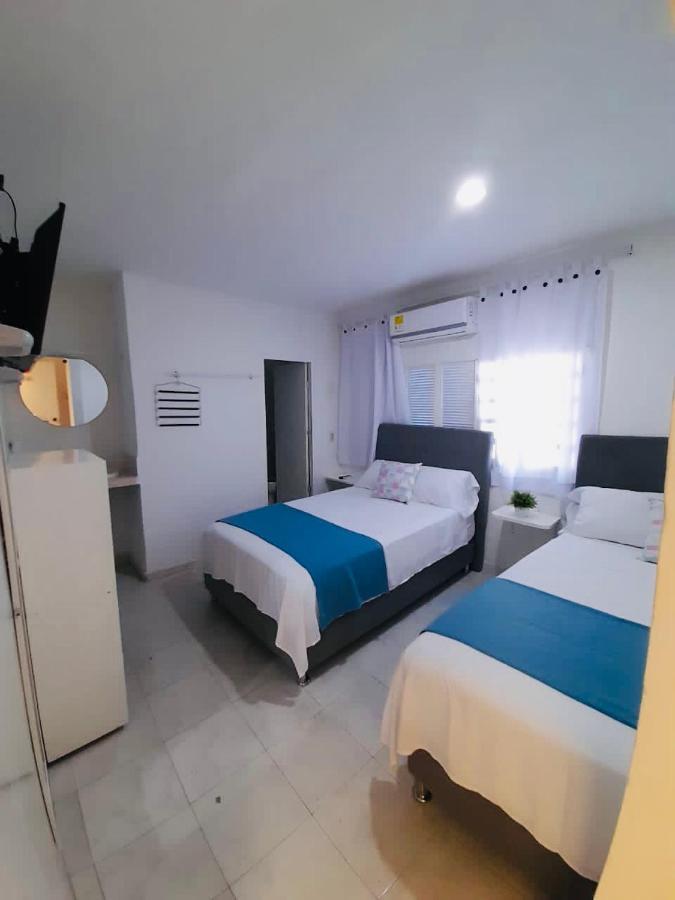 Tita'S Airport Hotel Cartagena エクステリア 写真